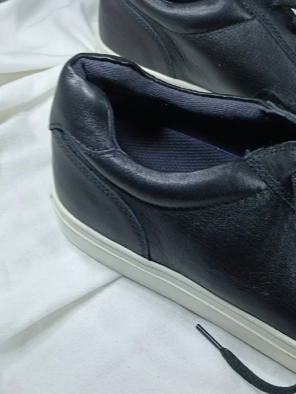 Dr. Scholl's NEW Black Leather sneakers or loafers